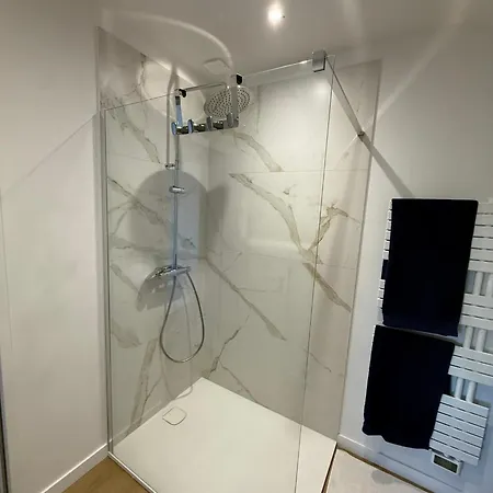 Le 52 - Votre Confort, Au Calme & A Proximite De 아파트 *