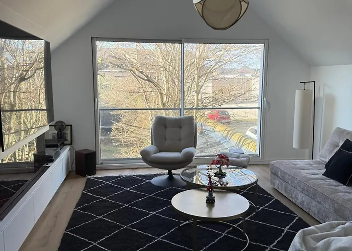 Le 52 - Votre Confort, Au Calme&à Proximité De Appartamento Laval (Mayenne)